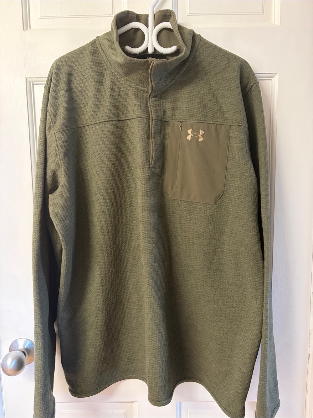 Under Armour Loose Fit Specialist 2.0 Henley sweater in green men’s size XXL